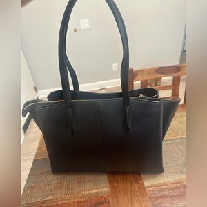 Freja New York Black Leather Tote Bag